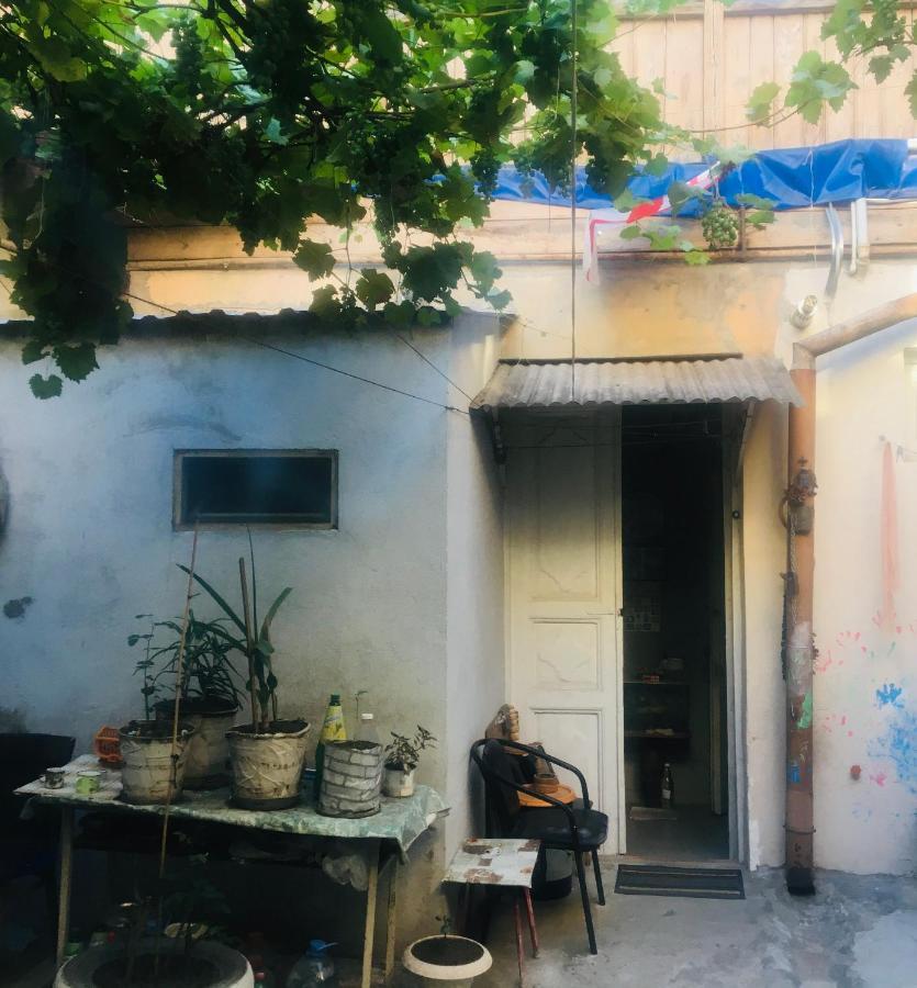 Old City - Cosy Studio Near Sulphur Baths Tbilisi Bagian luar foto